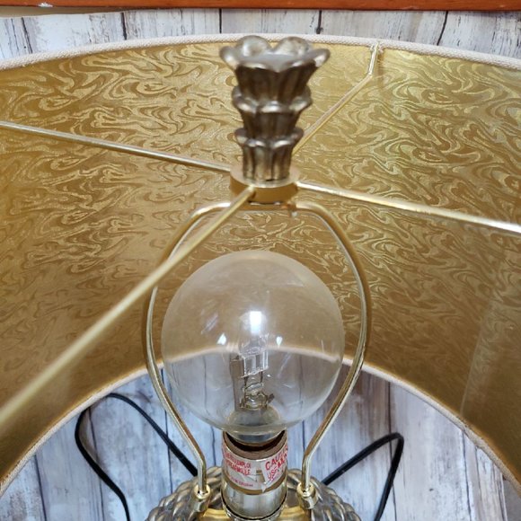 Golden pineapple lamp - Picture 5 of 7